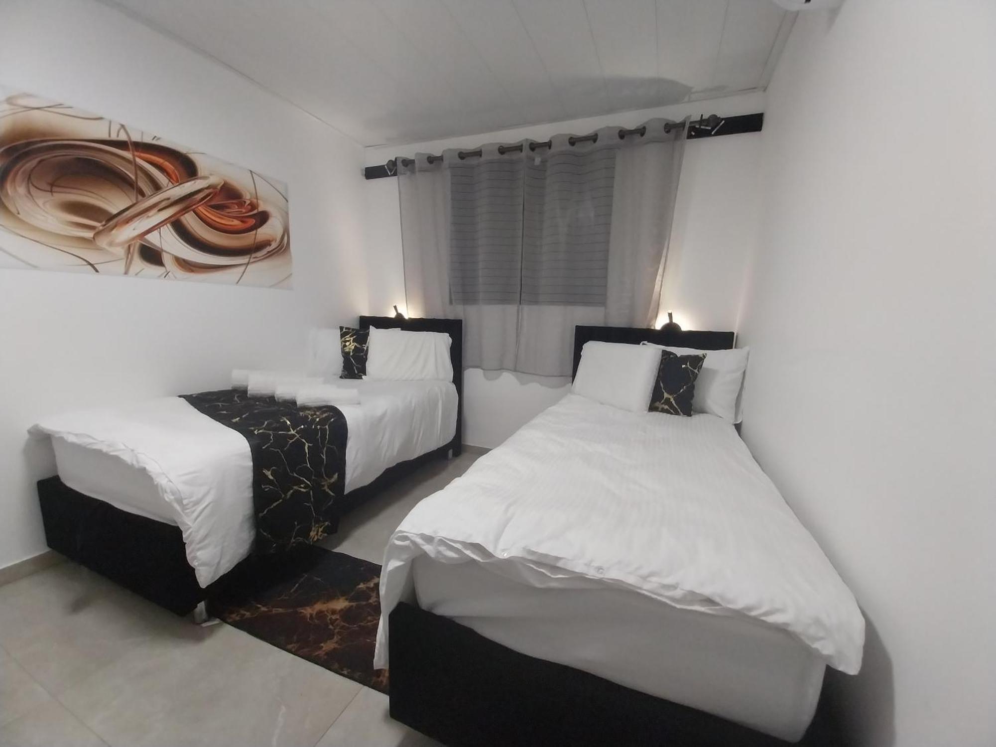 שירת דבורה בבני ברק Apartment Giv'at Shemu'el Exterior photo